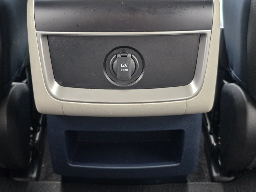 Certified 2025 Kia Carnival EX FWD image 18