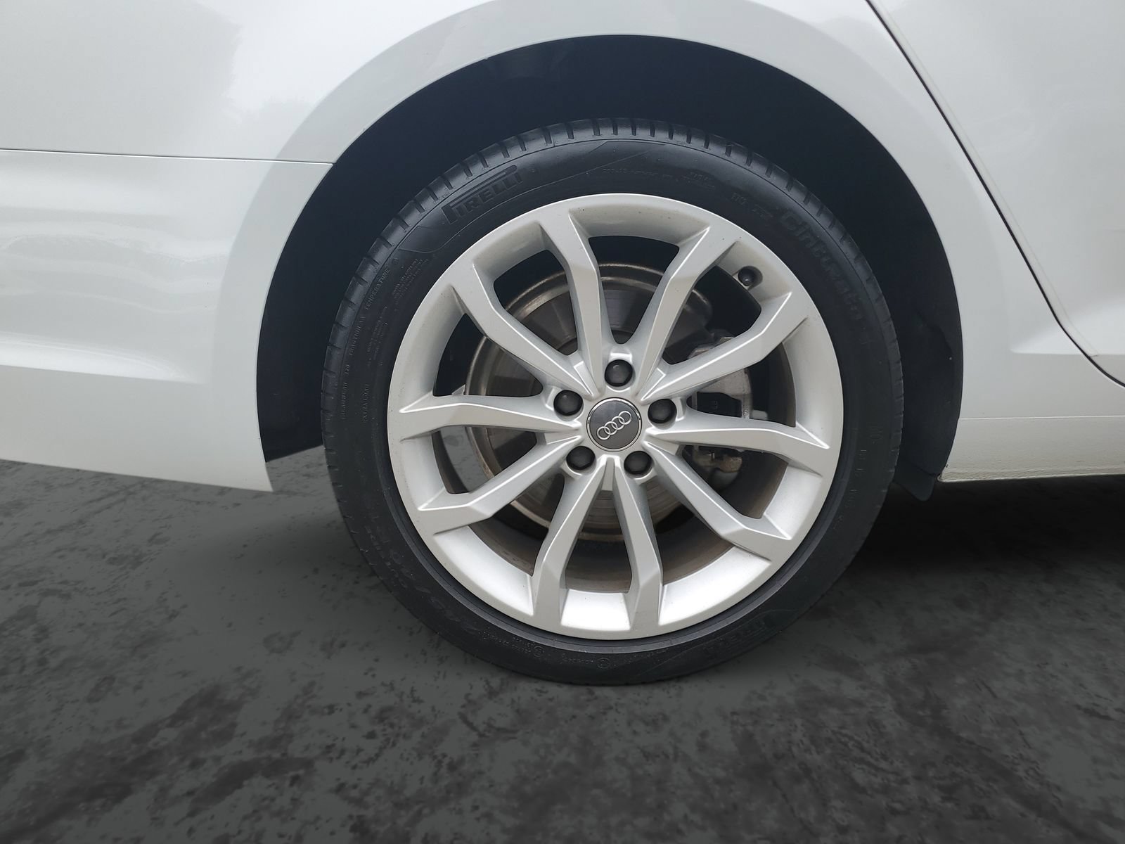 Used 2019 Audi A4 2.0T Premium Plus w/ Premium Plus Package FWD image 5