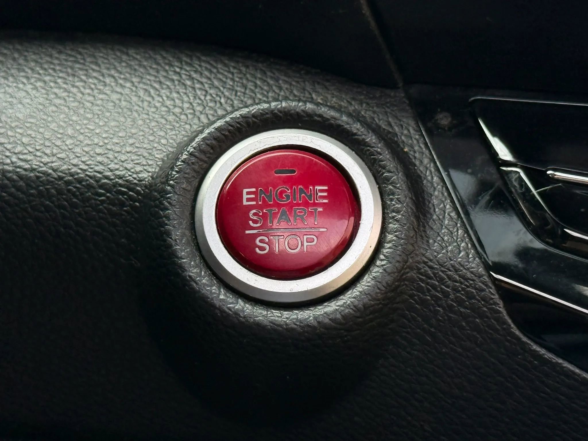 Used 2016 Honda Accord Touring image 39