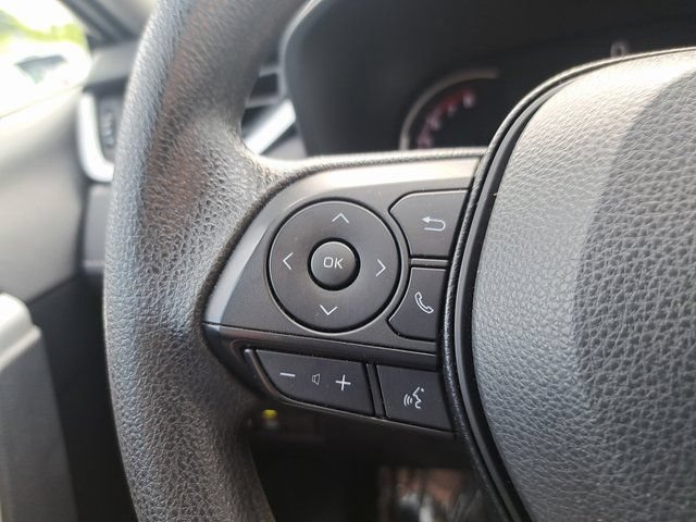 Used 2025 Toyota RAV4 XLE AWD/4WD image 24