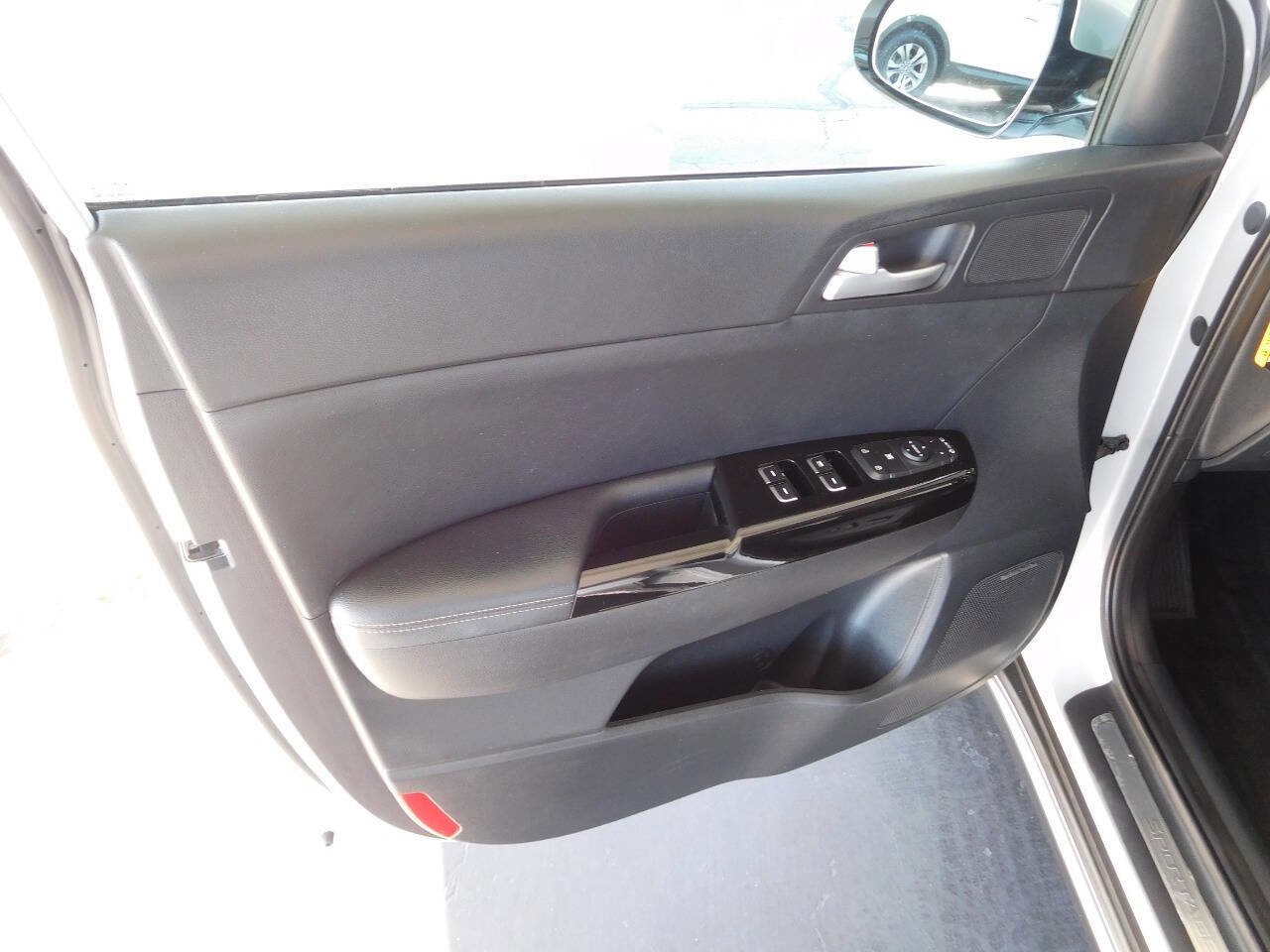 Used 2018 Kia Sportage SX image 20