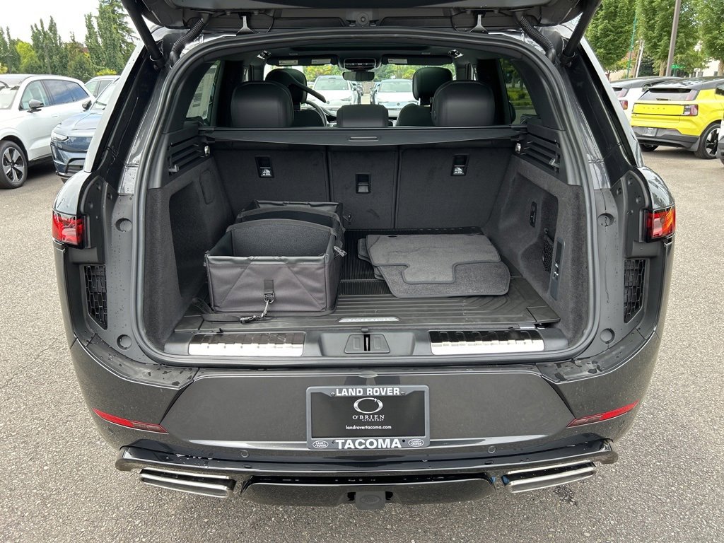 New 2025 Land Rover Range Rover Sport Dynamic SE image 16