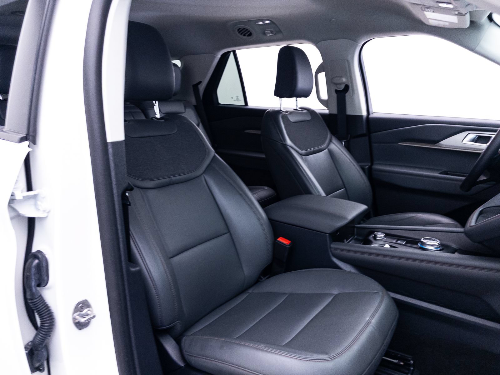 Used 2025 Ford Explorer Active w/ Active Comfort Package AWD/4WD image 41