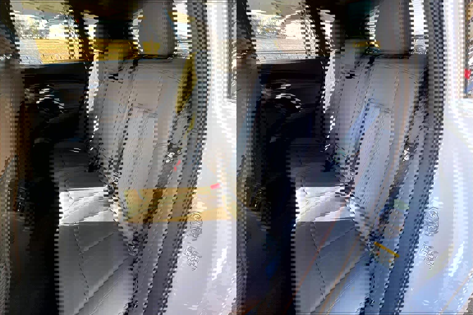 Used 2025 Audi Q5 Premium w/ Convenience Package image 19