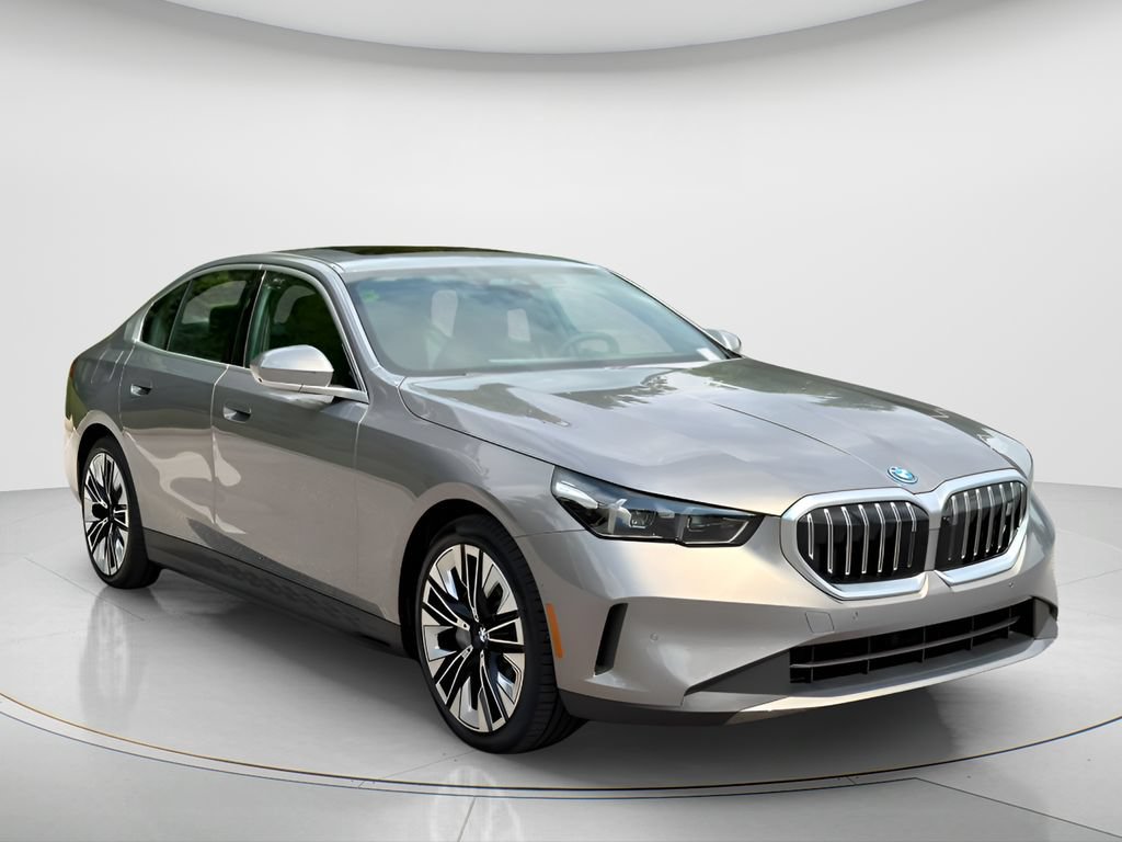 New 2027 BMW i5 eDrive40 AWD/4WD image 3