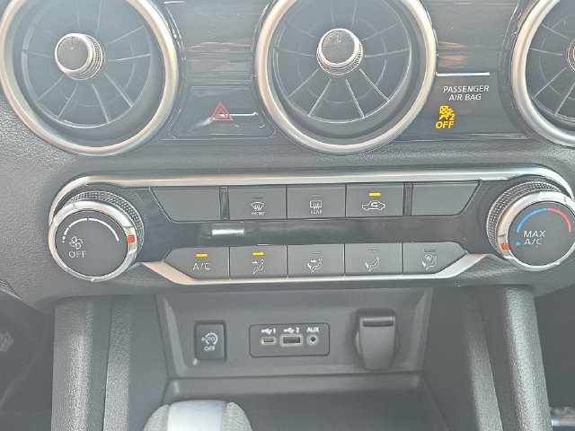 Used 2025 Nissan Sentra SV FWD image 22