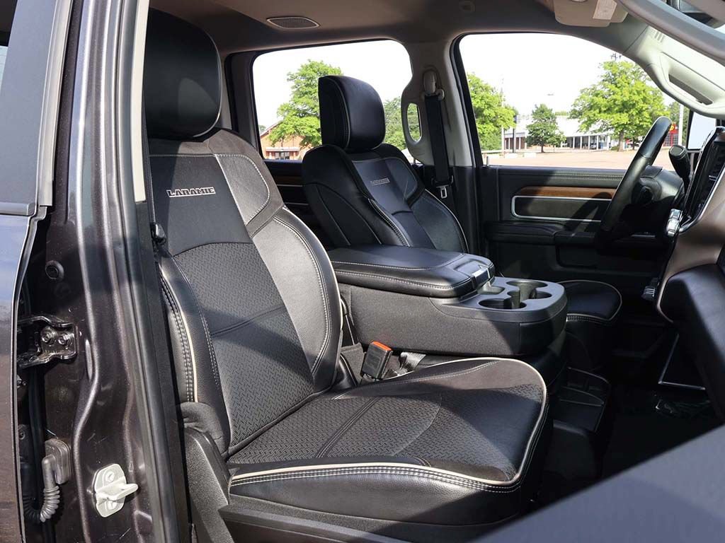 Used 2024 RAM 2500 Laramie AWD/4WD image 28