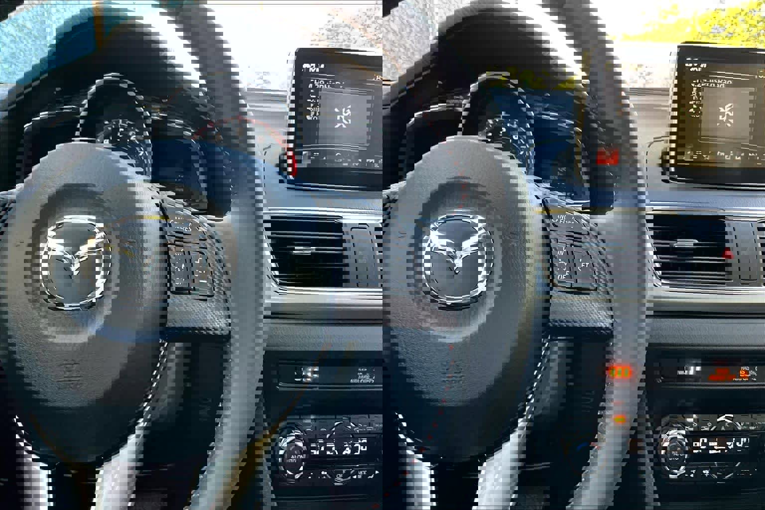 Used 2016 MAZDA MAZDA3 s Grand Touring image 25