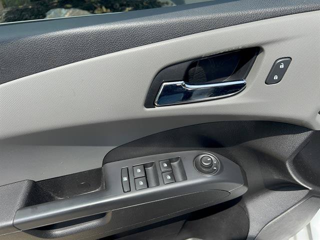 Used 2014 Chevrolet Sonic LT FWD image 10