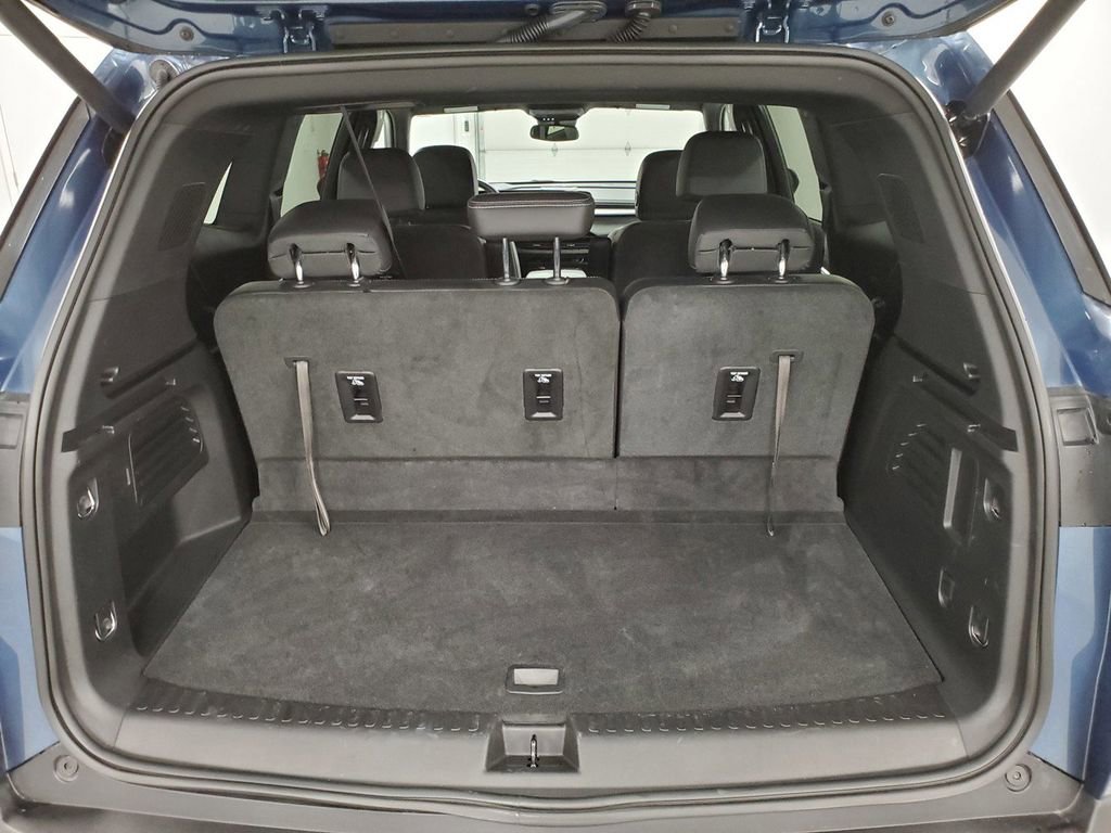 Used 2025 Buick Enclave Preferred image 22