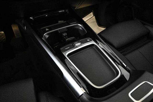 New 2026 Mercedes-Benz GLB 250 4MATIC image 13