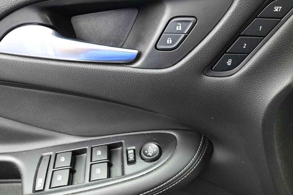 Used 2020 Buick Envision Premium AWD/4WD image 26