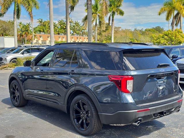 Used 2023 Ford Explorer ST-Line w/ Class IV Trailer Tow Package RWD image 4