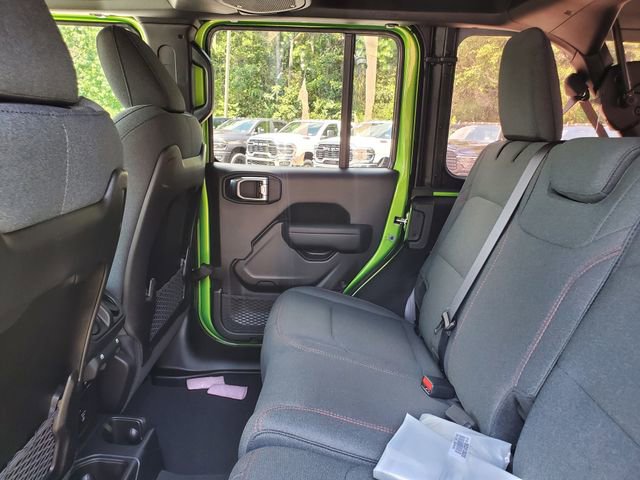 Used 2025 Jeep Wrangler Rubicon image 11