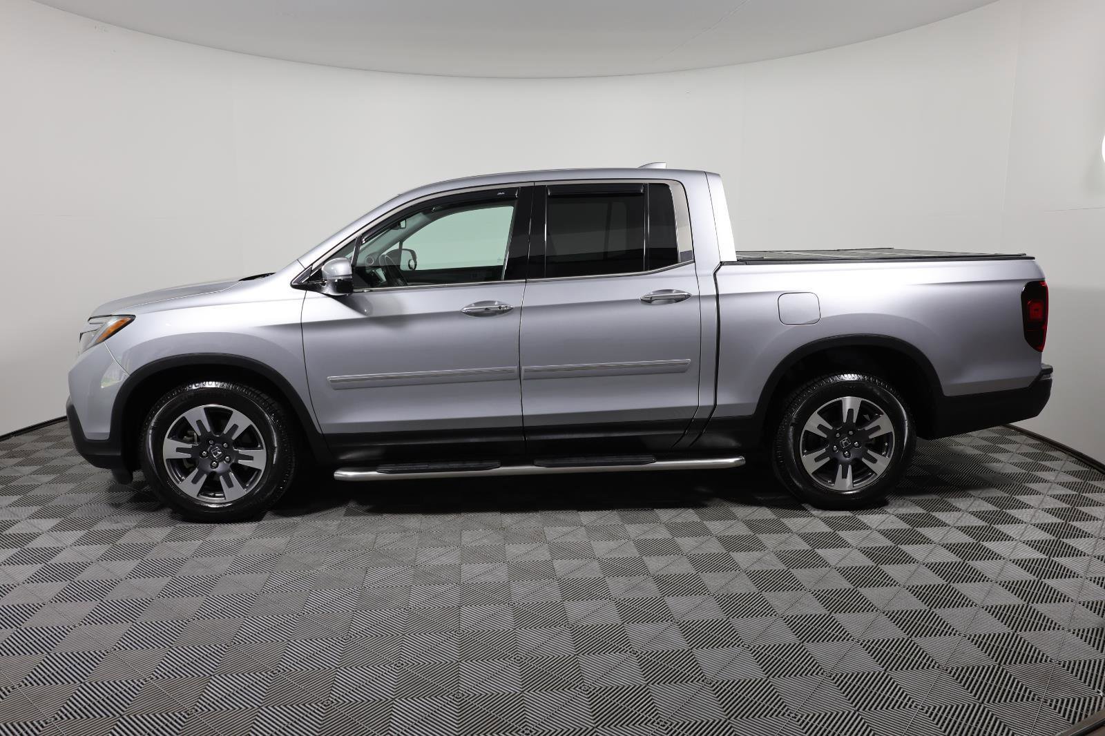 Used 2017 Honda Ridgeline RTL-E image 8