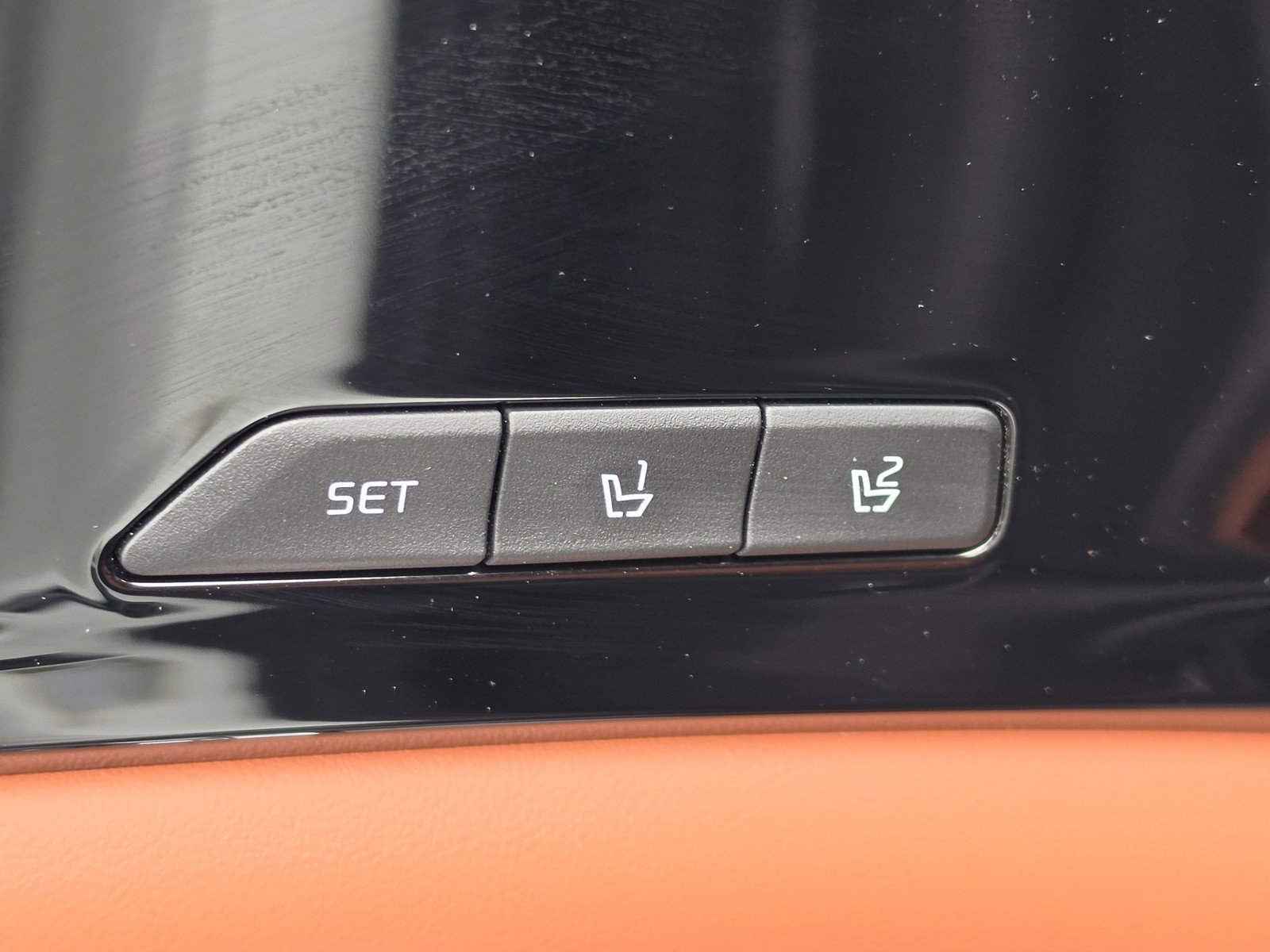 Used 2024 Kia Carnival SX Prestige FWD image 16