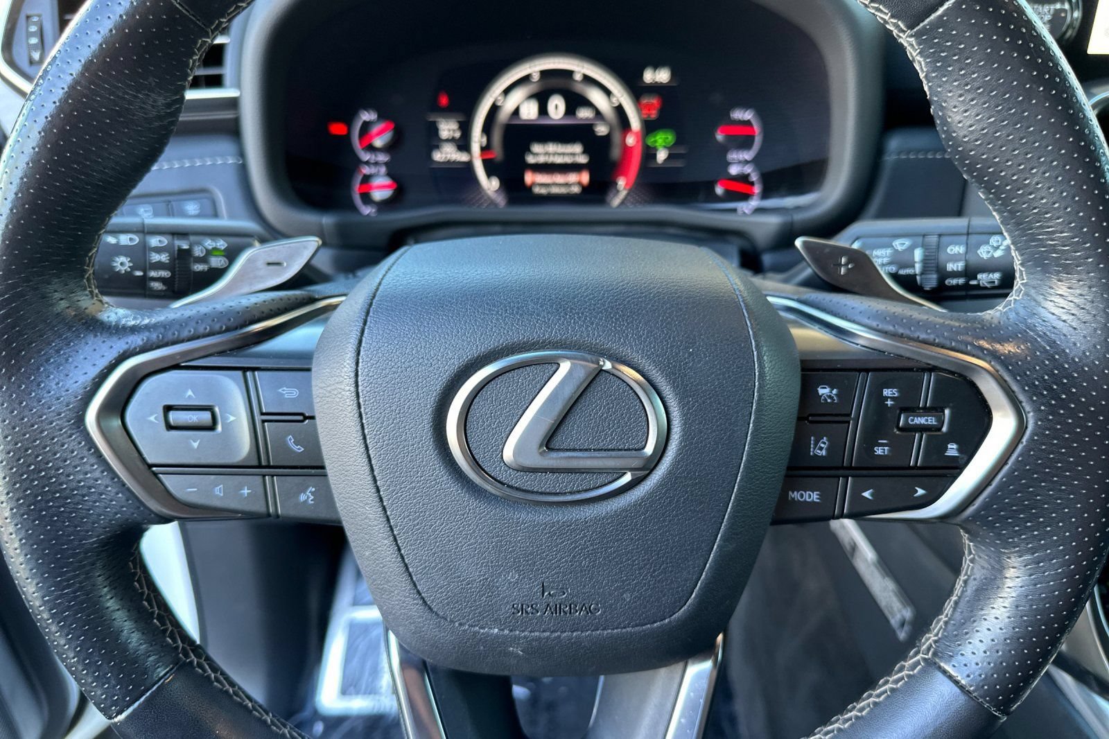 Used 2024 Lexus LX 600 F Sport AWD/4WD image 25