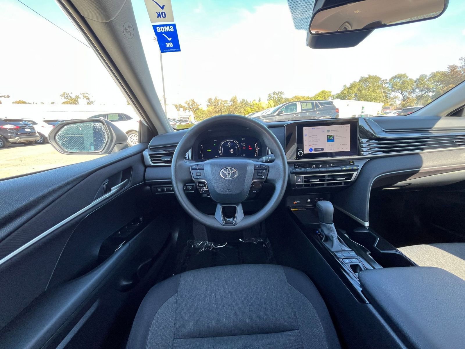 Used 2025 Toyota Camry LE image 40