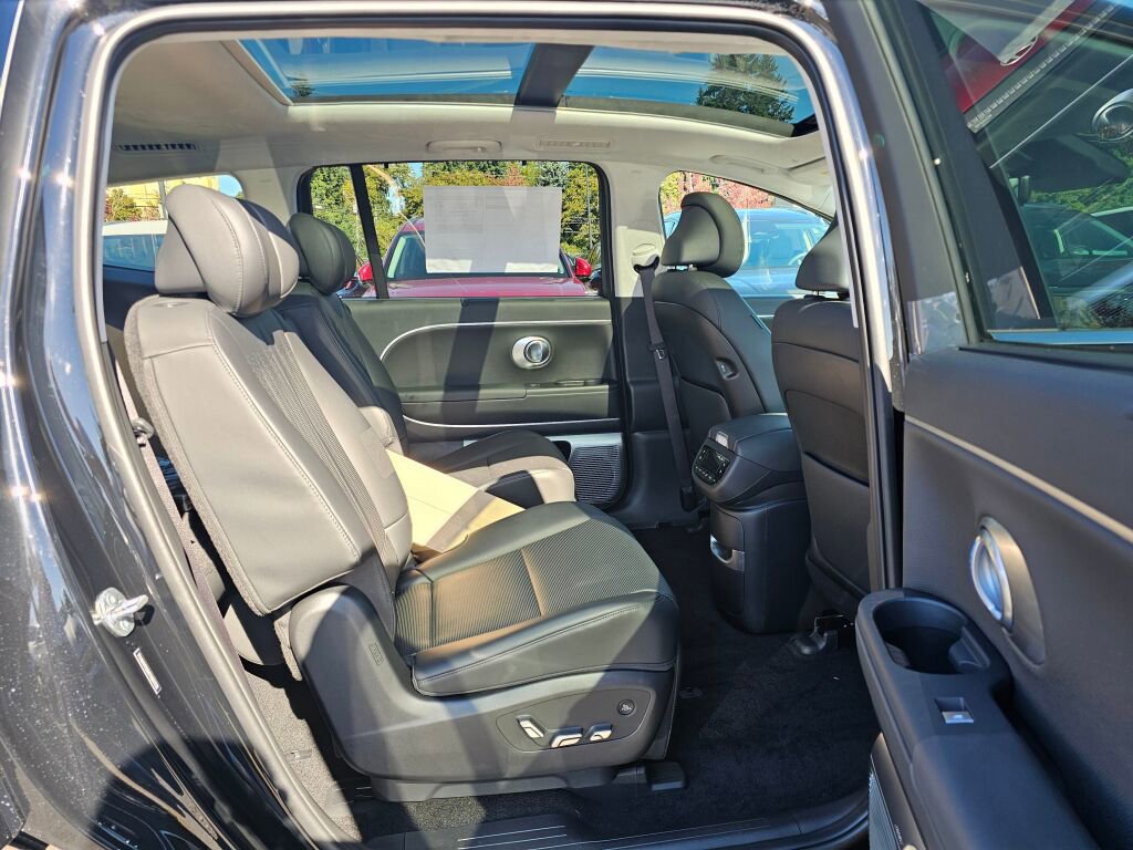 New 2026 Hyundai Ioniq 9 Calligraphy image 12