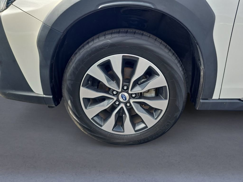 Used 2023 Subaru Outback Touring image 10