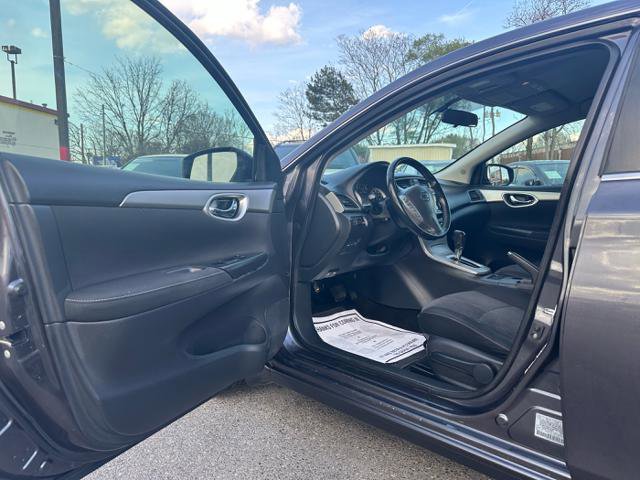 Used 2015 Nissan Sentra SV w/ Navigation Package image 11