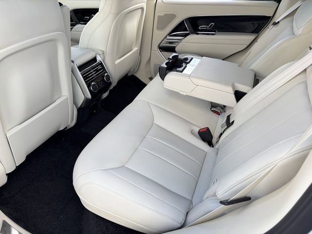New 2026 Land Rover Range Rover SE image 15