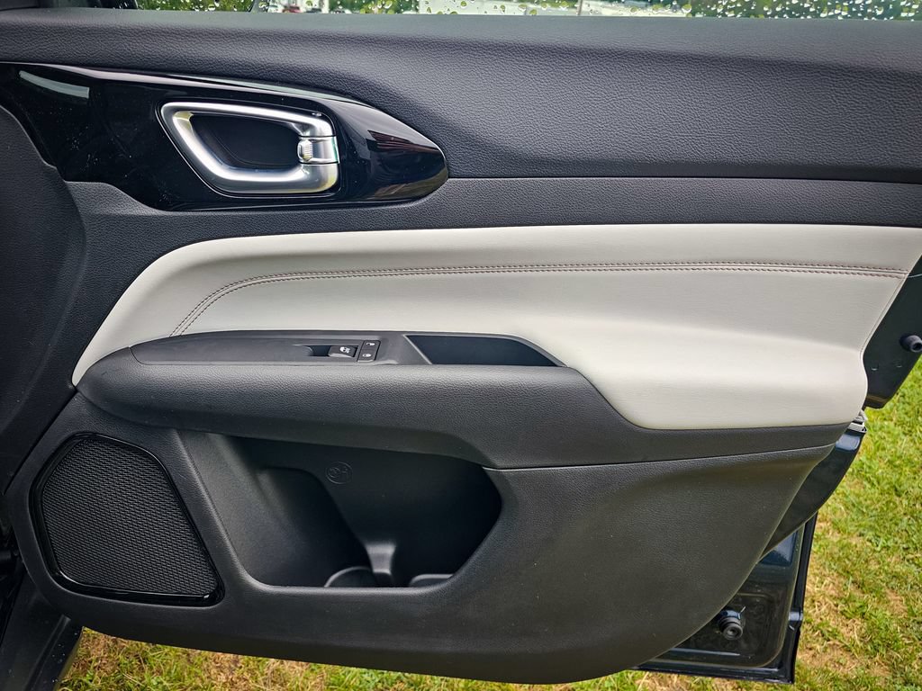 New 2026 Jeep Compass Limited AWD/4WD image 36