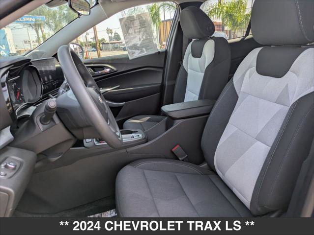 Used 2024 Chevrolet Trax LS image 17