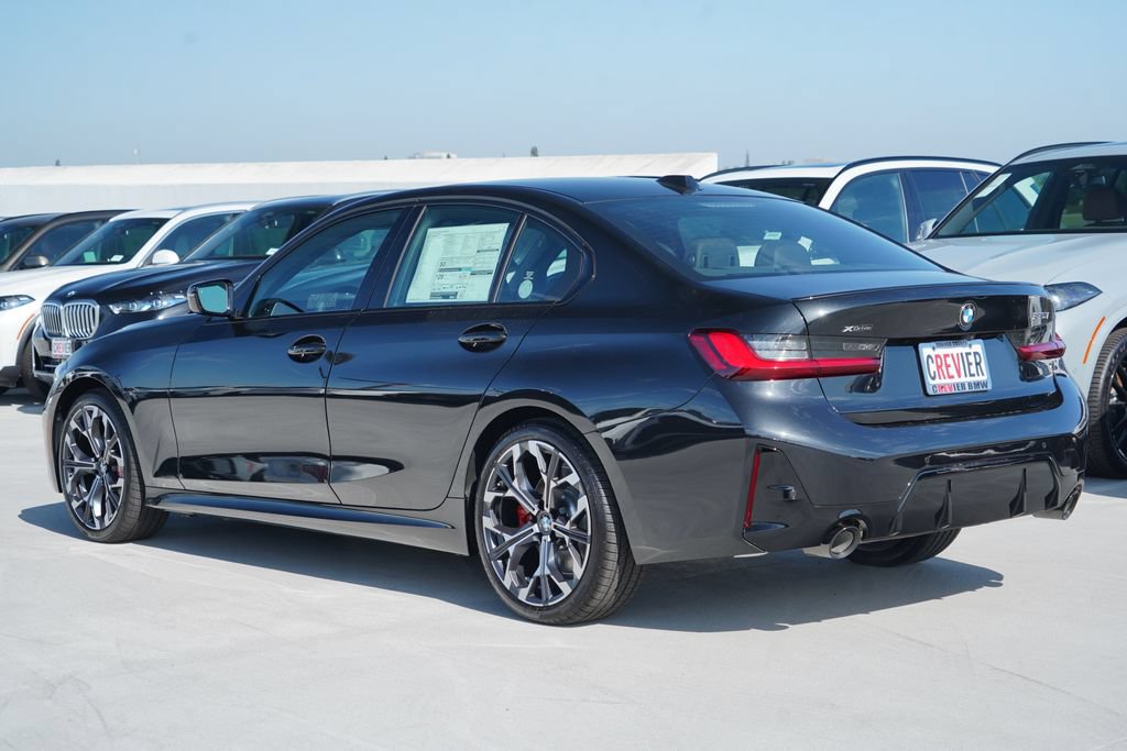 New 2026 BMW 330i xDrive Sedan w/ M Sport Package AWD/4WD image 7