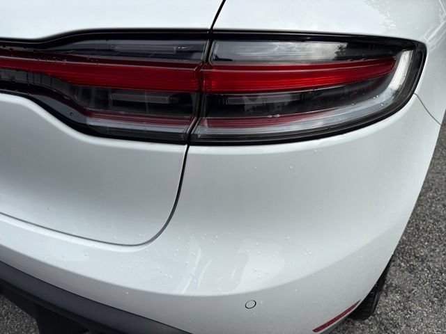 Used 2025 Porsche Macan AWD/4WD image 36