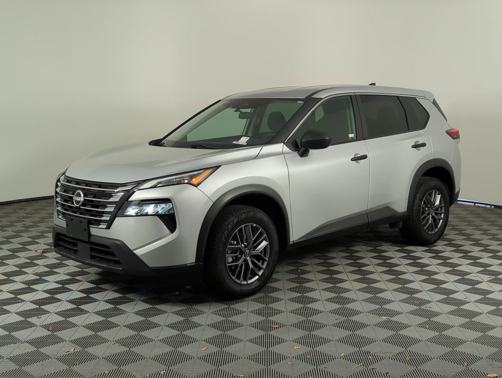Used 2024 Nissan Rogue S image 9