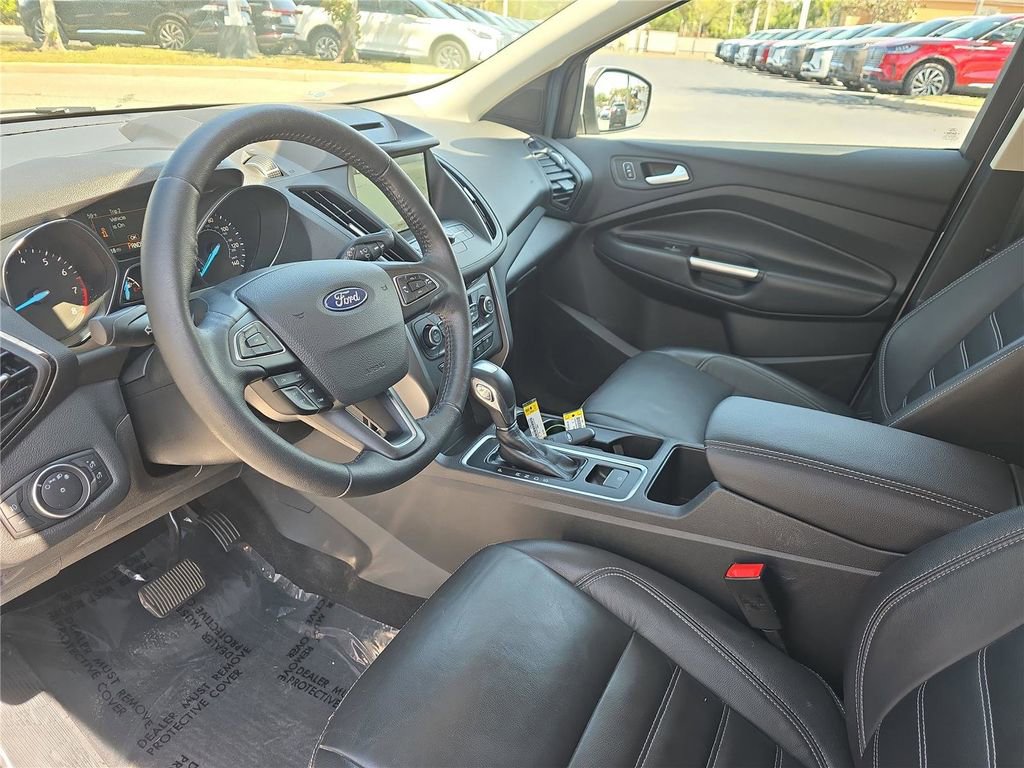 Used 2018 Ford Escape SEL image 16