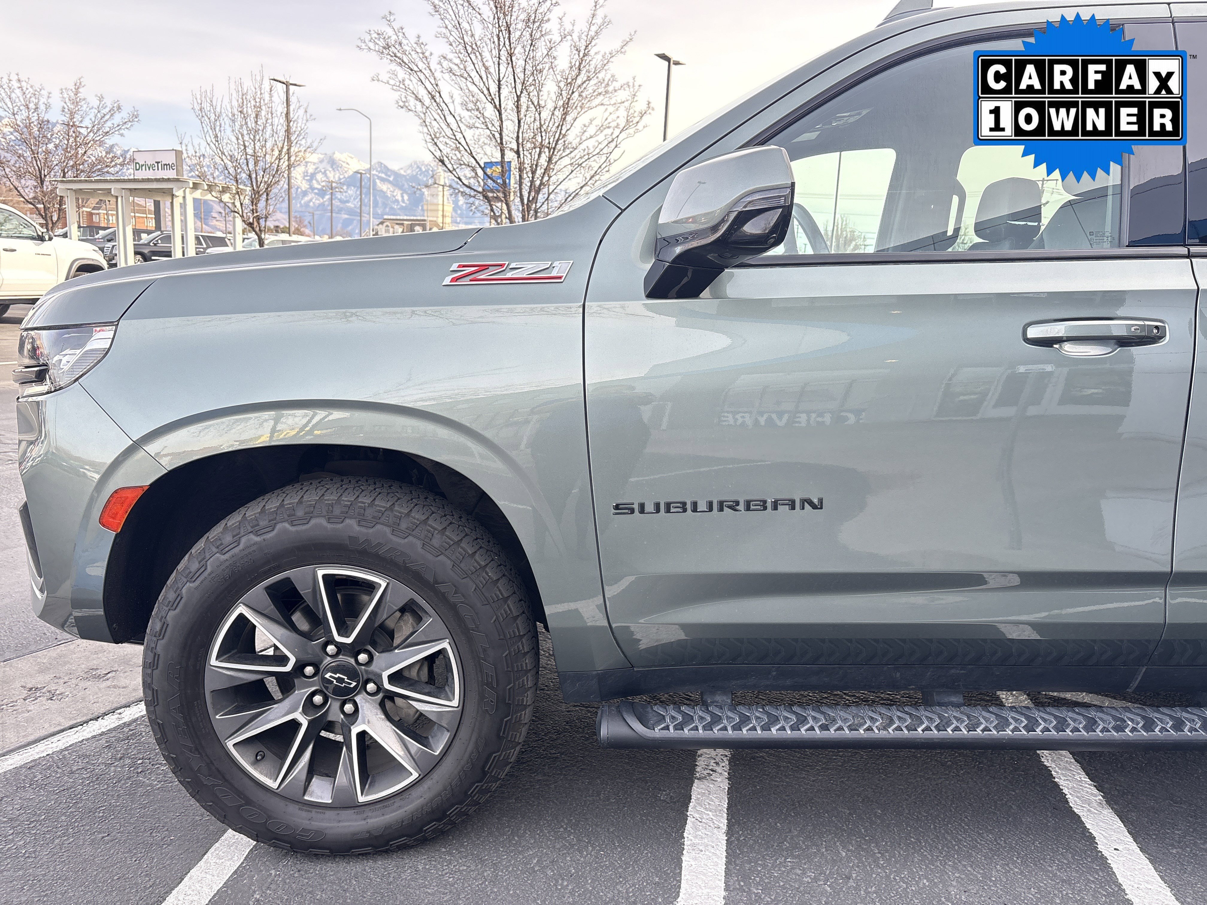 Used 2023 Chevrolet Suburban Z71 w/ Luxury Package image 10