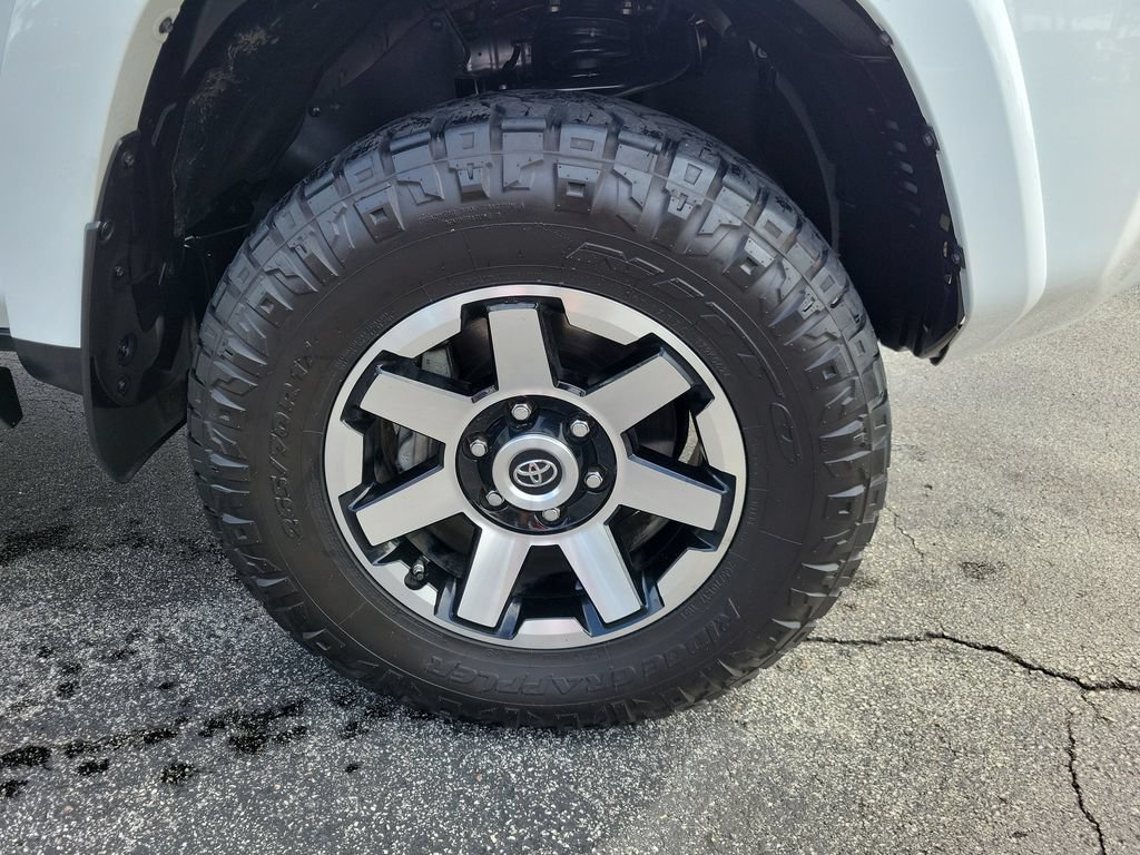 Used 2024 Toyota 4Runner SR5 Premium w/ Moonroof Package AWD/4WD image 6