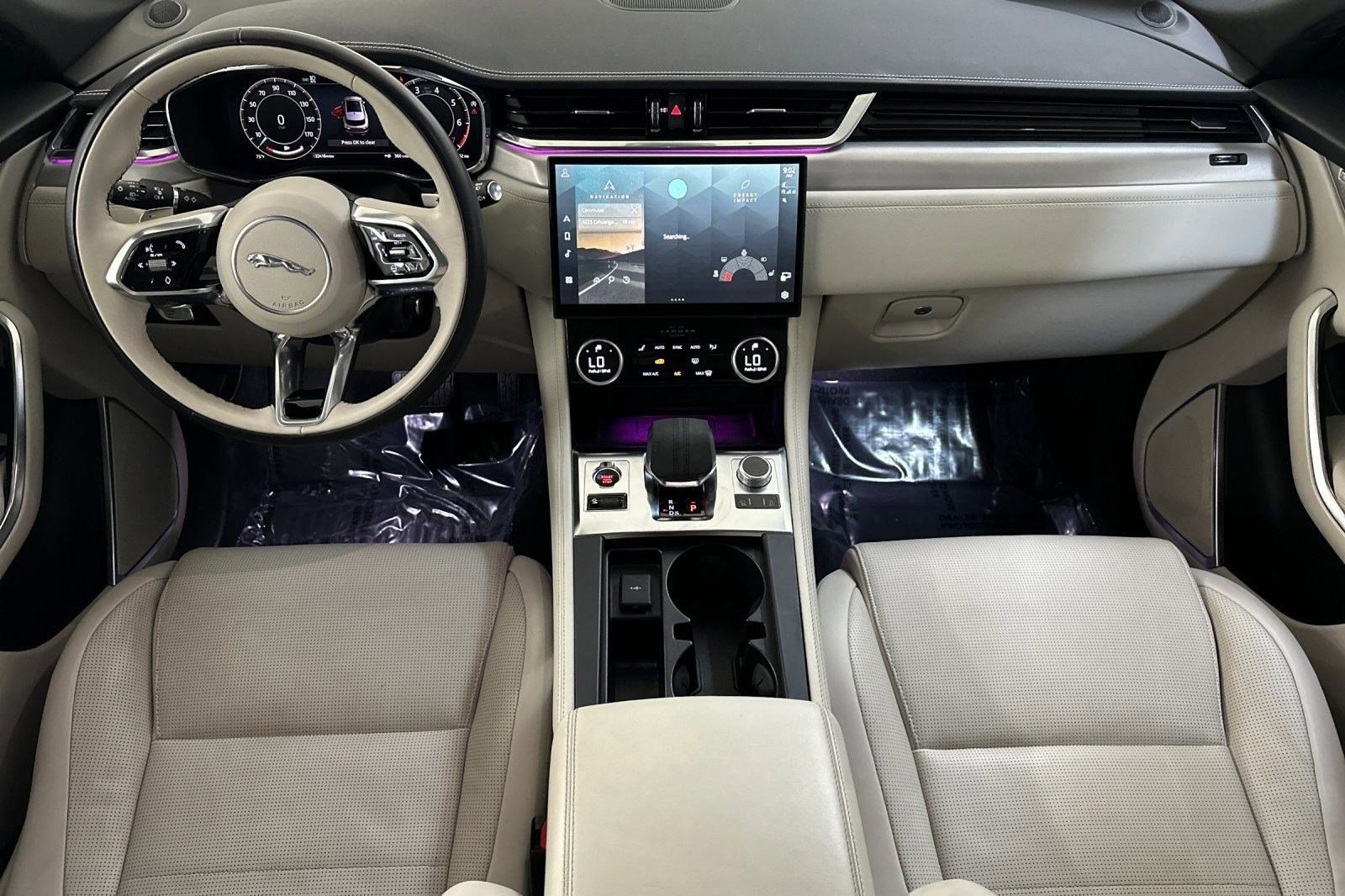 Used 2024 Jaguar F-PACE R-Dynamic S image 15