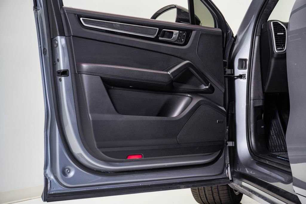 Certified 2023 Porsche Cayenne GTS image 25