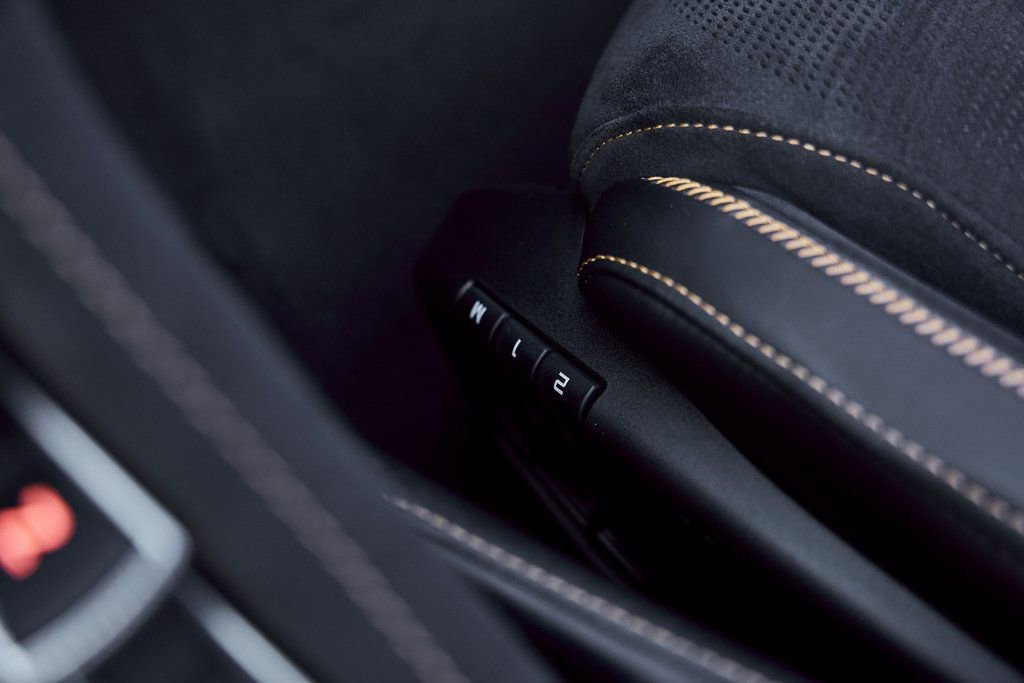 Used 2020 McLaren 720S Spider image 37