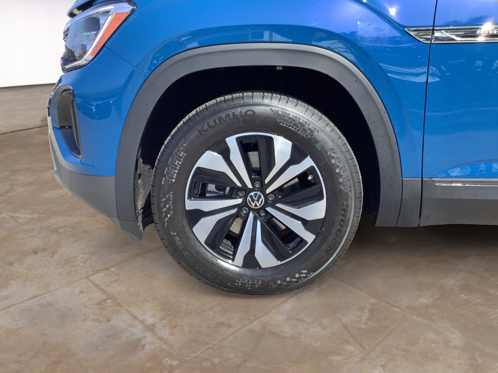 New 2026 Volkswagen Atlas Cross Sport SE image 10