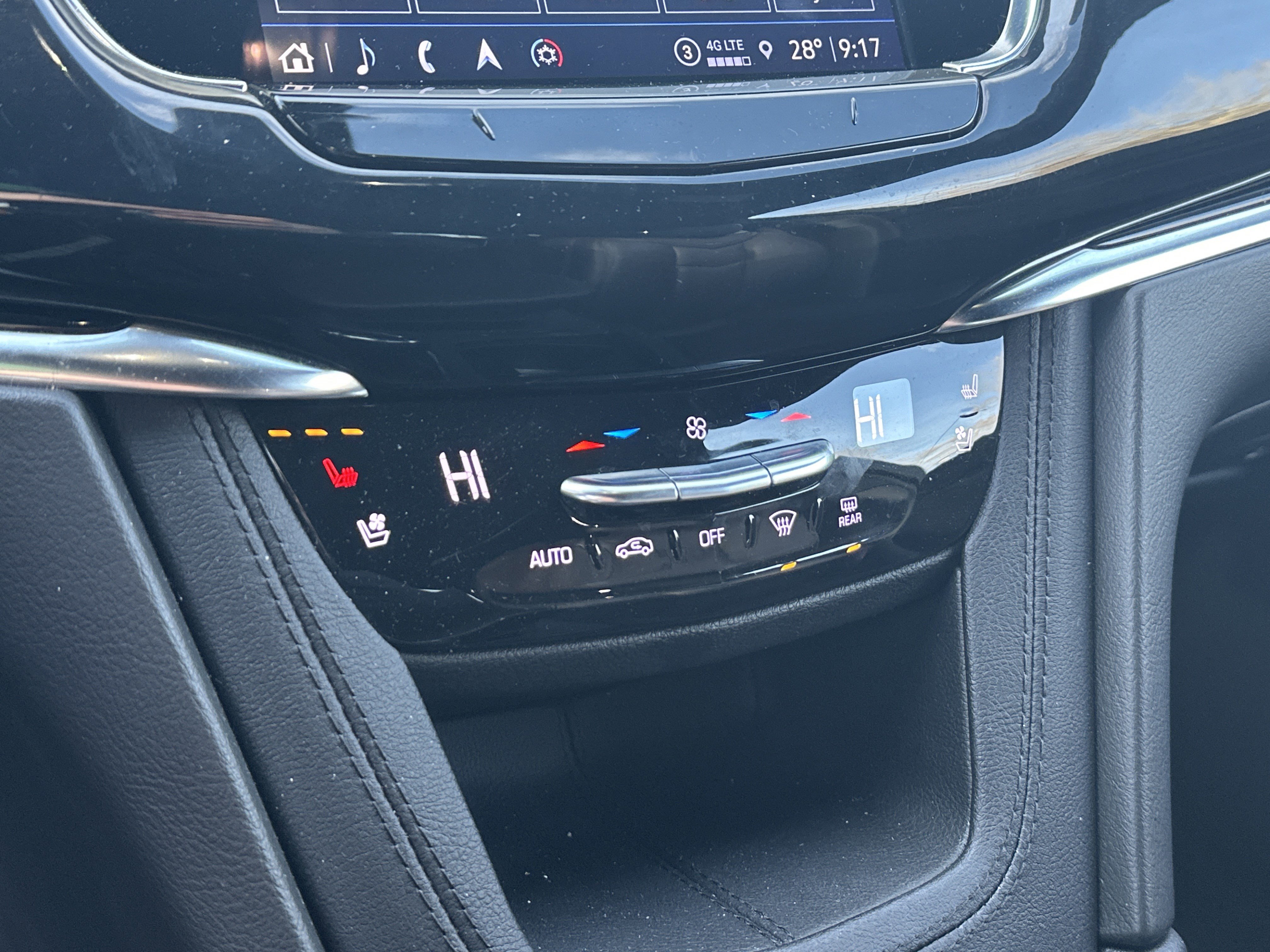 Certified 2023 Cadillac XT6 Premium Luxury image 30