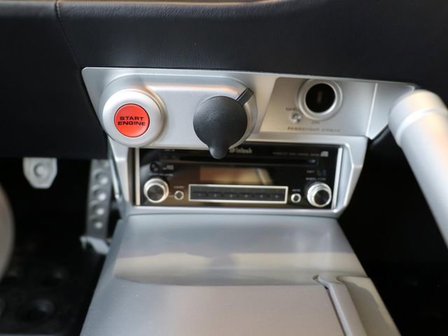 Used 2005 Ford GT image 26