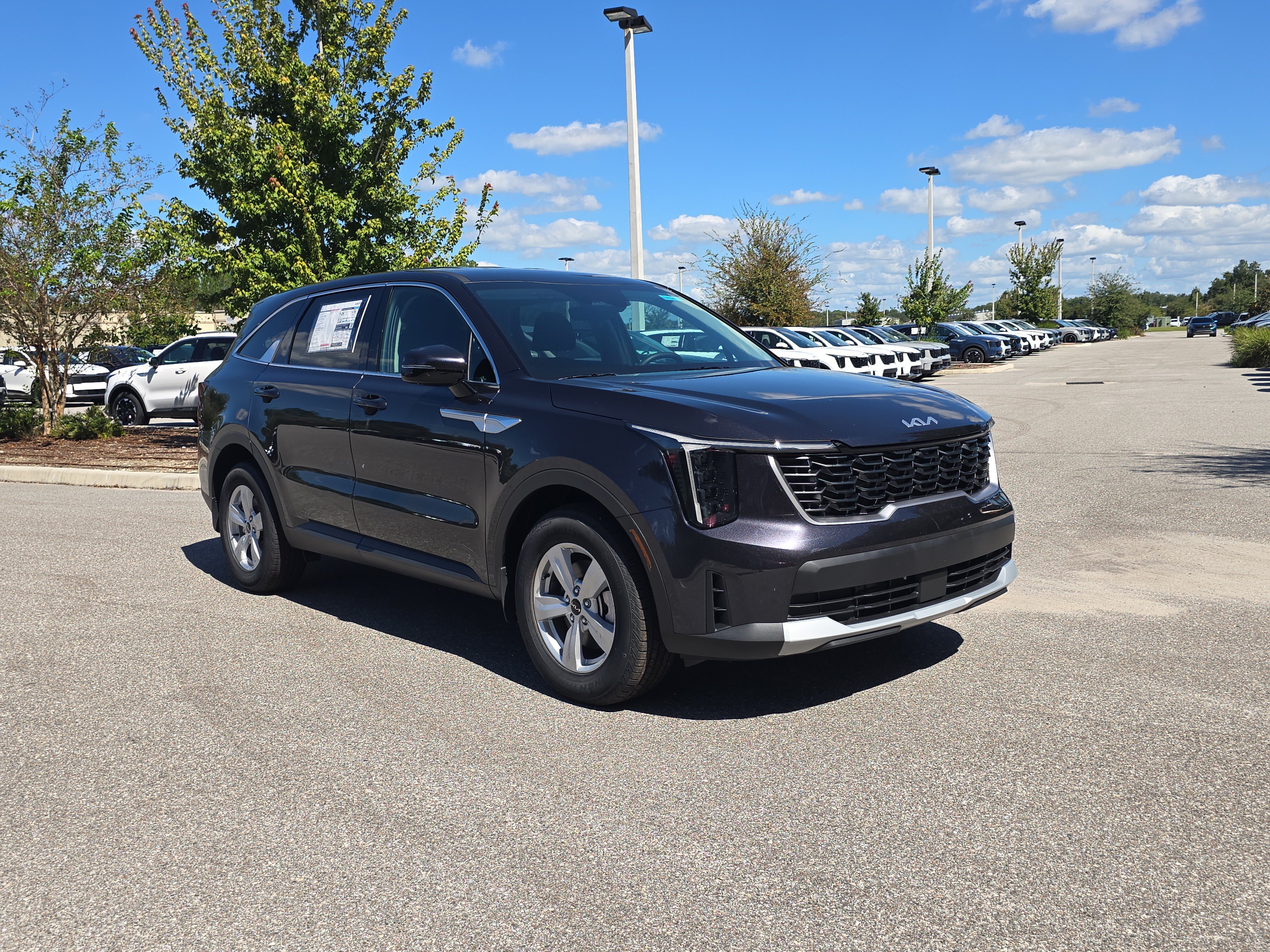 New 2026 Kia Sorento LX FWD image 2