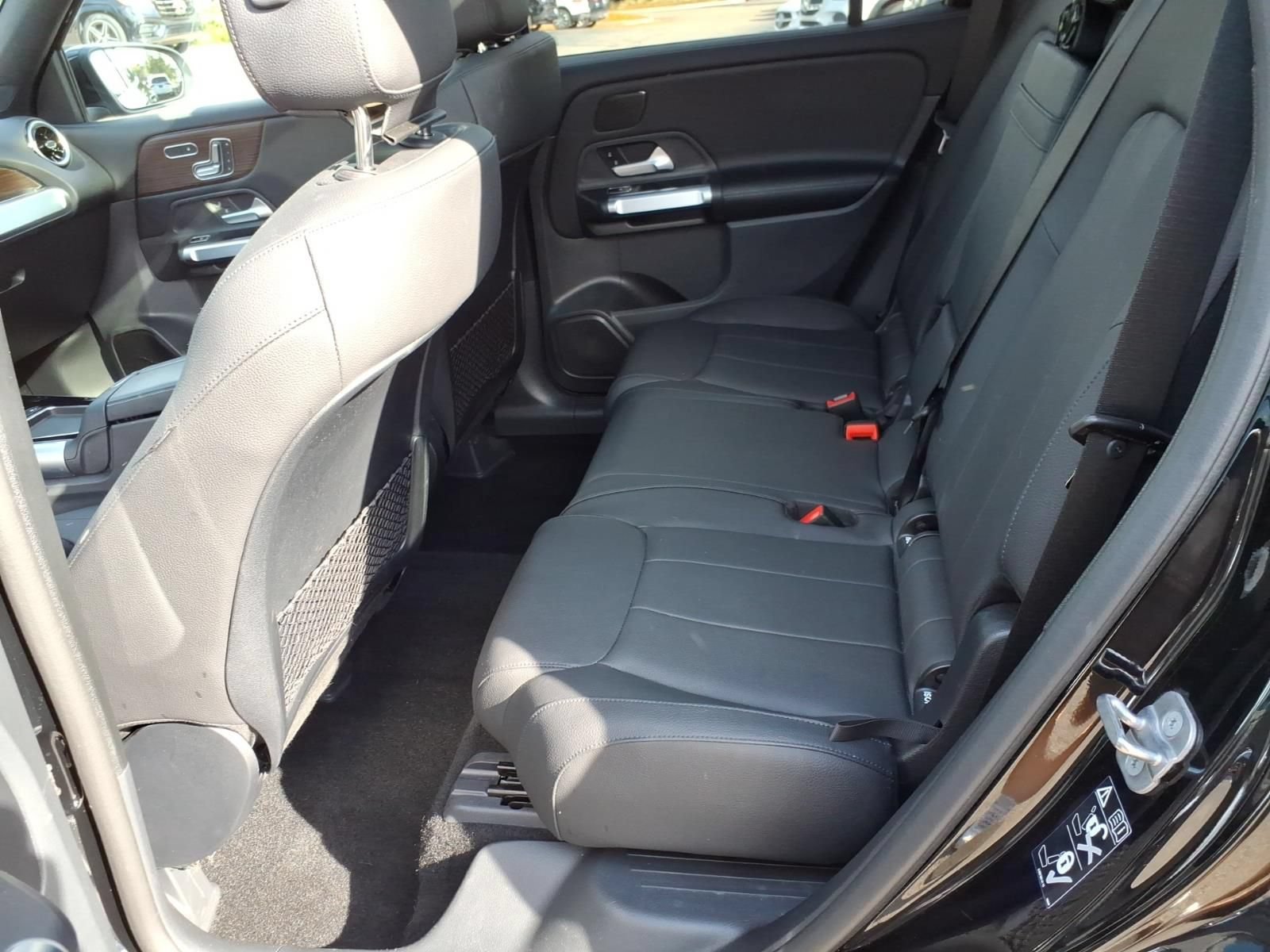 Certified 2025 Mercedes-Benz GLB 250 4MATIC image 13