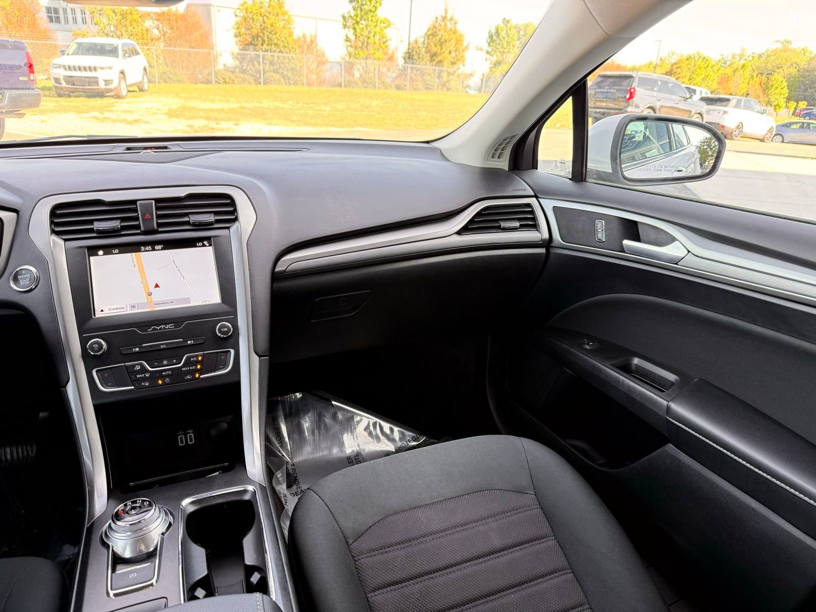 Used 2019 Ford Fusion SE image 23