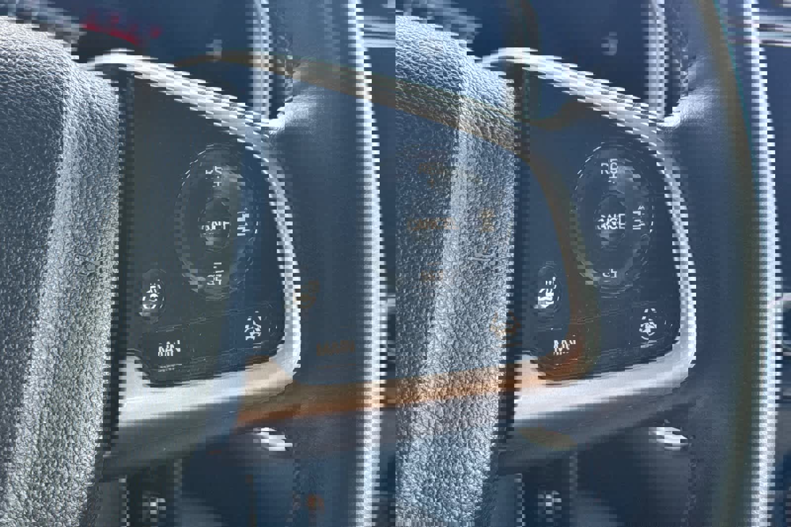 Used 2020 Honda CR-V Touring image 28