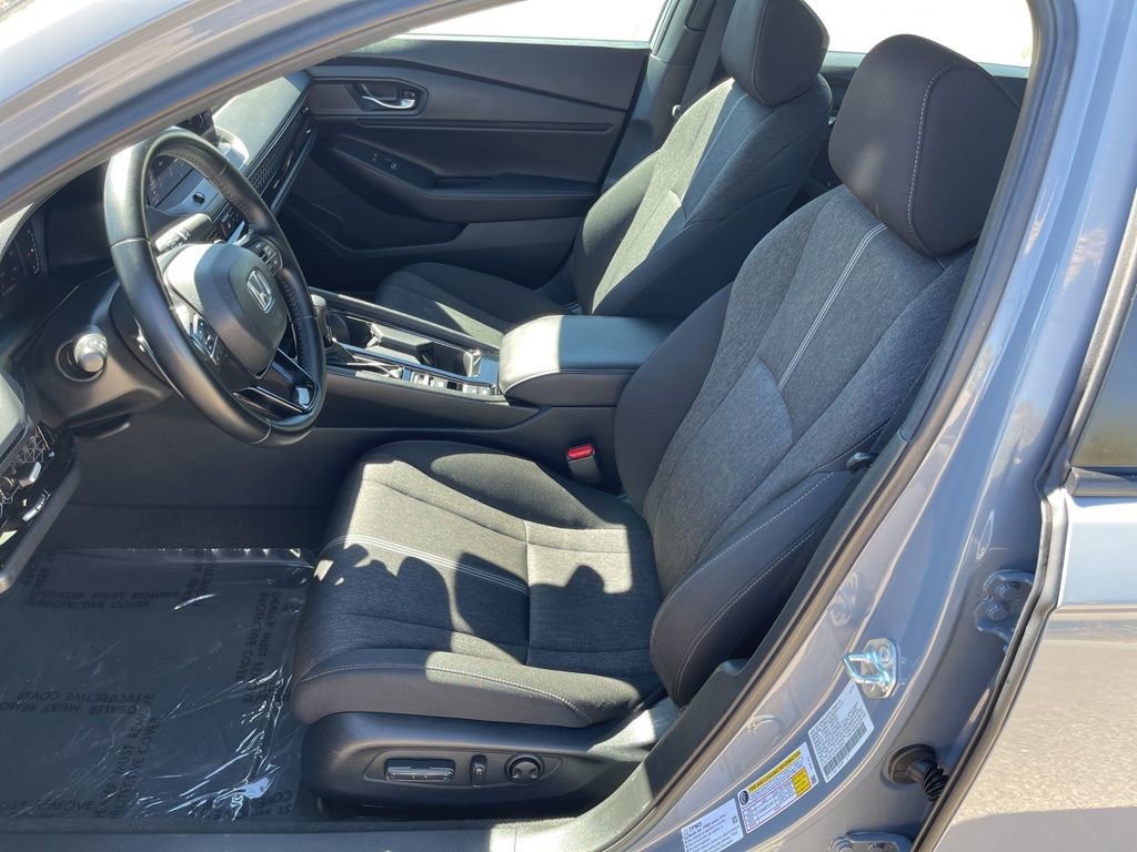 Used 2023 Honda Accord Sport image 9