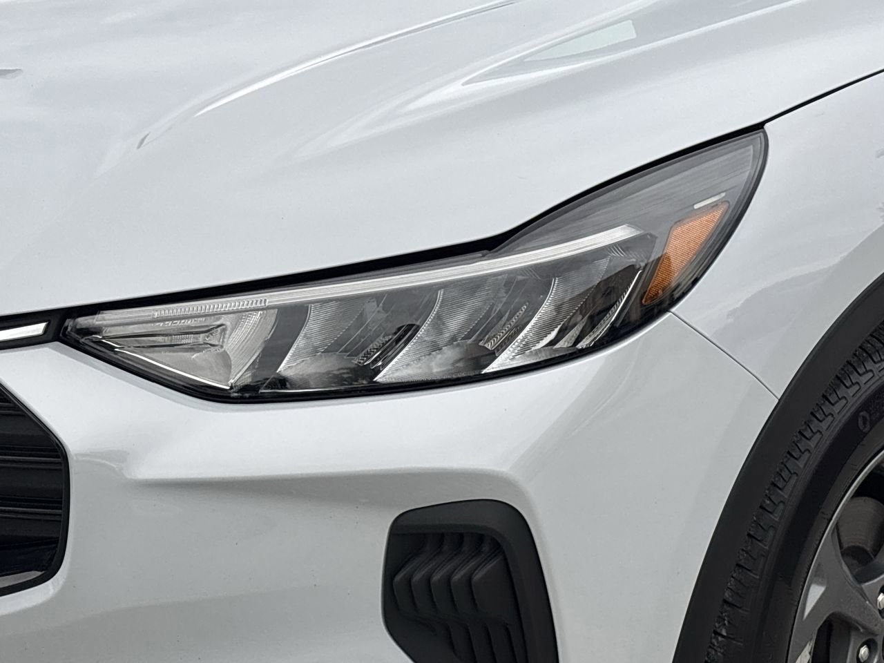 Certified 2025 Ford Escape ST-Line w/ Tech Pack #1 image 6