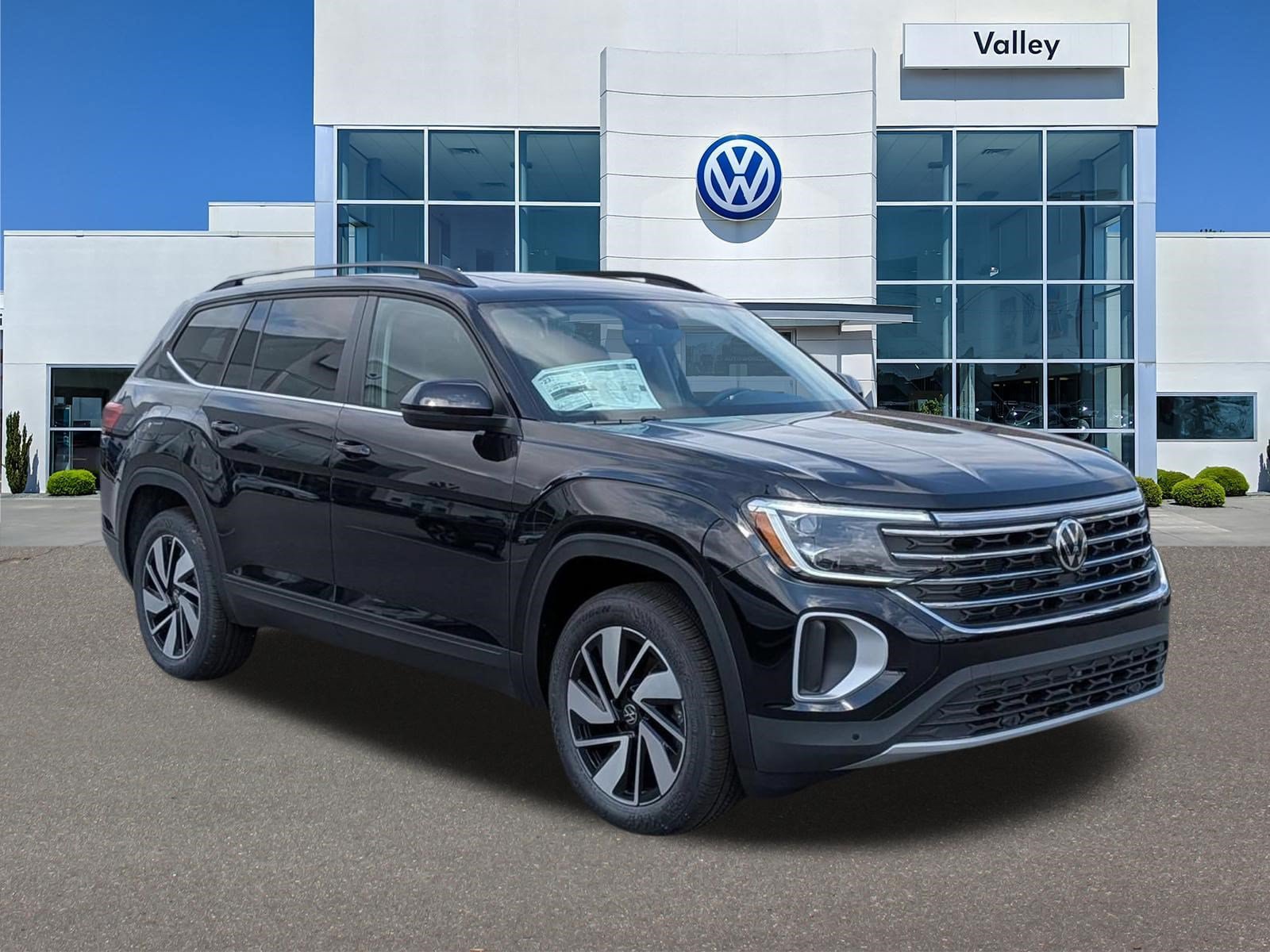 New 2026 Volkswagen Atlas SE FWD image 1