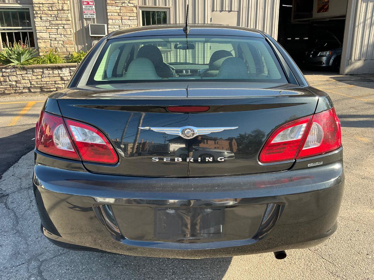 Used 2007 Chrysler Sebring Touring w/ Convenience Group I FWD image 5