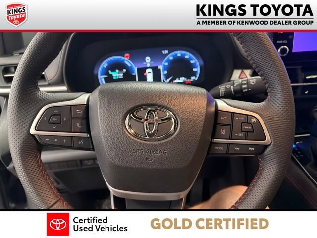 Used 2025 Toyota Sienna XSE AWD/4WD image 26