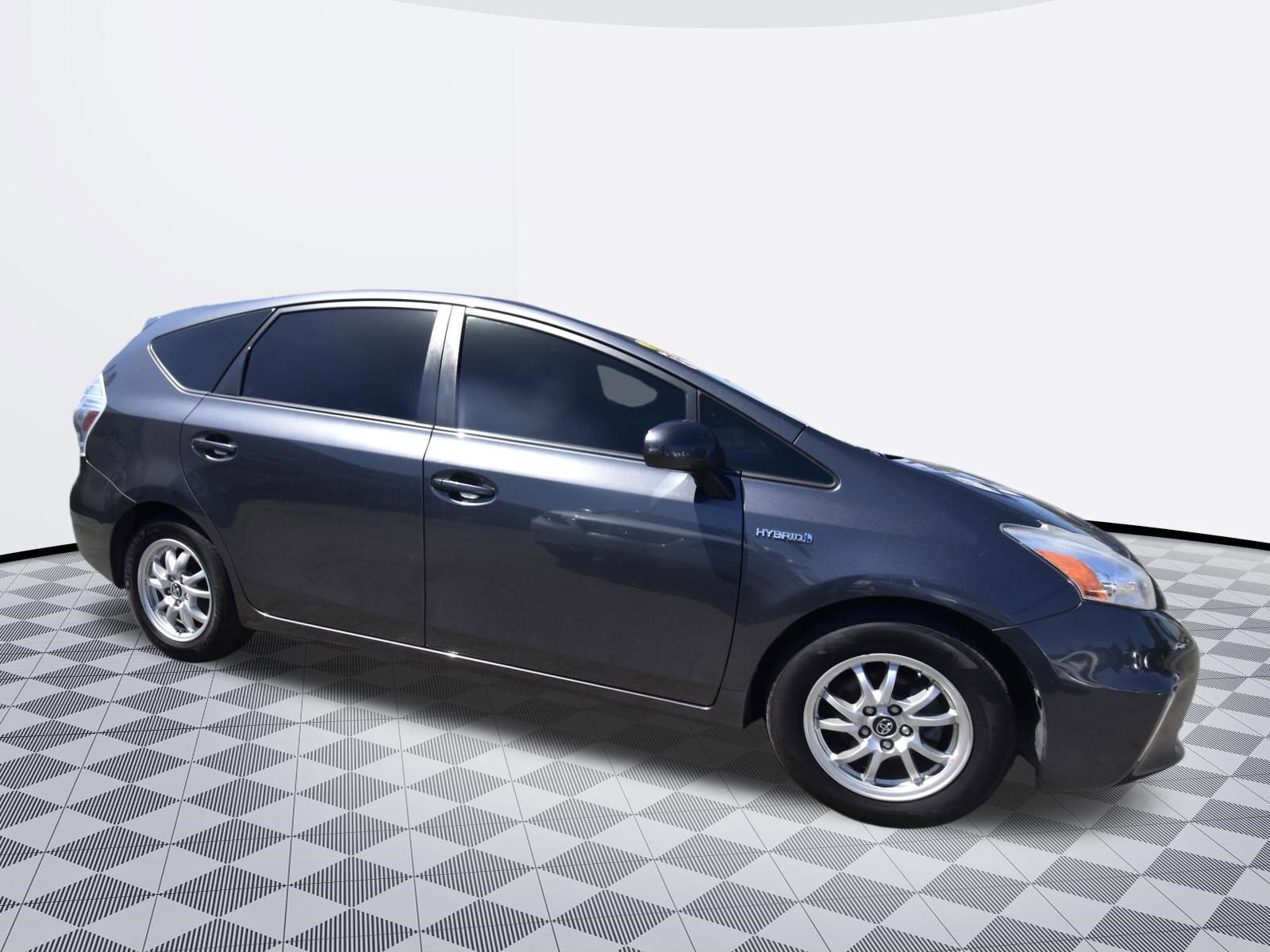 Used 2013 Toyota Prius V Three FWD image 3